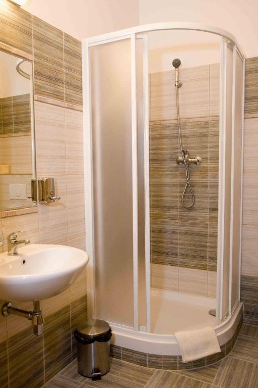 Hotel Satyam Бърно Стая снимка