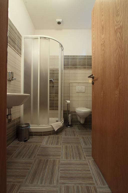 Hotel Satyam Бърно Екстериор снимка